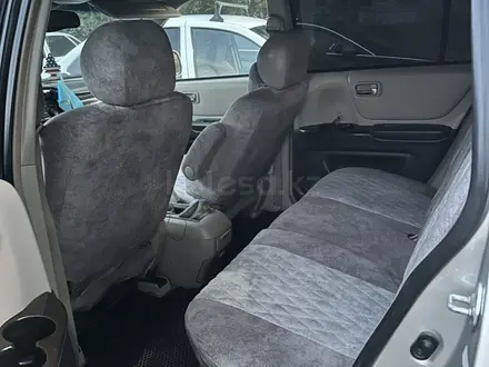 Toyota Highlander 2002 года за 6 500 000 тг. в Астана – фото 3