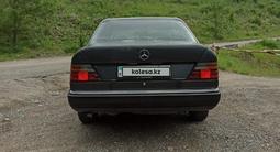 Mercedes-Benz E 200 1992 годаүшін950 000 тг. в Алматы – фото 4