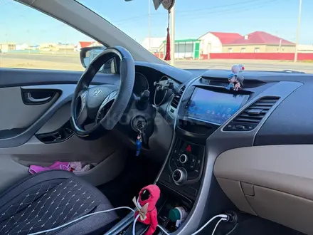 Hyundai Elantra 2014 года за 7 000 000 тг. в Атырау – фото 7