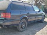 Volkswagen Passat 1995 года за 2 380 000 тг. в Караганда – фото 4