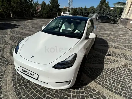 Tesla Model Y 2022 года за 19 900 000 тг. в Алматы – фото 11