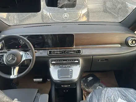 Mercedes-Benz V 300 Exclusive 2025 года за 79 400 000 тг. в Караганда – фото 7