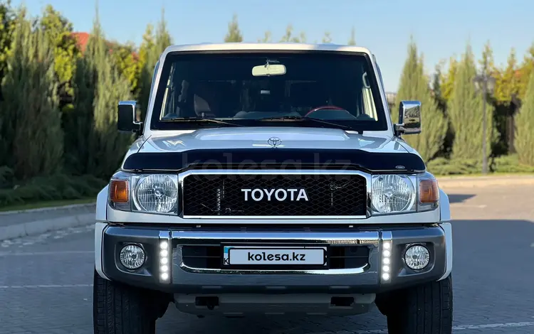 Toyota Land Cruiser 2019 годаүшін23 500 000 тг. в Алматы