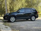 Kia Sorento 2013 годаfor8 900 000 тг. в Актобе – фото 2