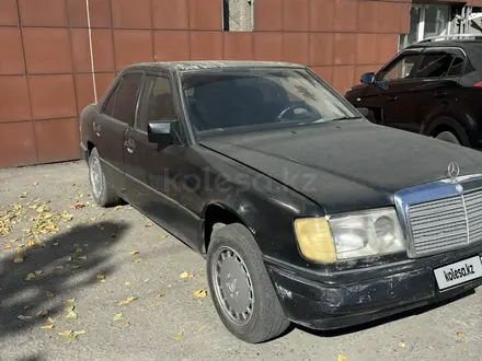 Mercedes-Benz E 230 1990 года за 900 000 тг. в Семей – фото 7