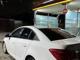Chevrolet Cruze 2011 года за 2 000 000 тг. в Алматы – фото 4