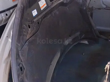 Honda elysion капот за 60 000 тг. в Алматы – фото 3