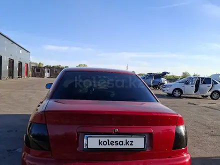 Audi A4 1995 года за 1 350 000 тг. в Караганда – фото 2