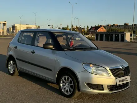 Skoda Fabia 2013 года за 4 000 000 тг. в Кокшетау – фото 2