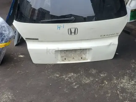 Крышка багажника Хонда Одиссей 3 поколение за 4 500 тг. в Алматы