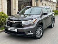 Toyota Highlander 2014 года за 15 800 000 тг. в Алматы