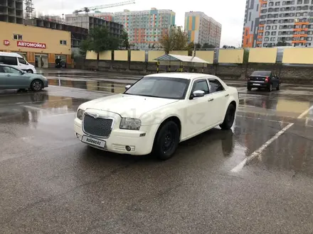 Chrysler 300C 2006 года за 4 300 000 тг. в Балхаш – фото 3