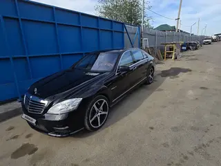 Mercedes-Benz S 600