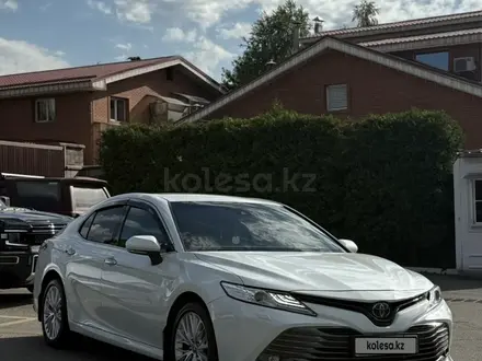 Toyota Camry 2020 года за 15 000 000 тг. в Алматы – фото 3