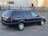 Volkswagen Passat 1995 годаfor3 000 000 тг. в Алматы – фото 5