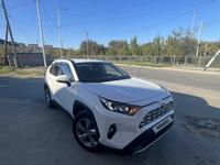 Toyota RAV4 2020 годаfor14 500 000 тг. в Атырау