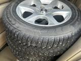 Комплект шины с дисками Lexus gs300 за 130 000 тг. в Астана