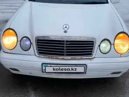 Mercedes-Benz E 230 1996 года за 2 500 000 тг. в Астана – фото 4