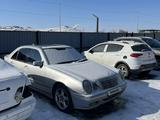 Mercedes-Benz E 200 2002 года за 3 300 000 тг. в Балхаш – фото 3