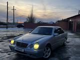 Mercedes-Benz E 200 2002 года за 3 300 000 тг. в Балхаш – фото 4