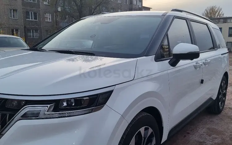 Kia Carnival 2022 года за 21 000 000 тг. в Астана