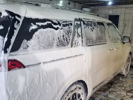 Kia Carnival 2022 года за 21 000 000 тг. в Астана – фото 40
