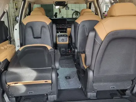 Kia Carnival 2022 года за 21 000 000 тг. в Астана – фото 42