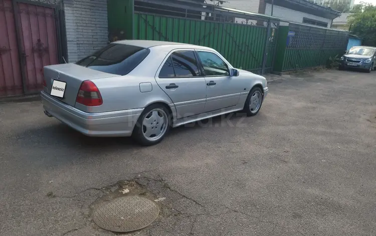 Mercedes-Benz C 280 1995 года за 2 500 000 тг. в Алматы