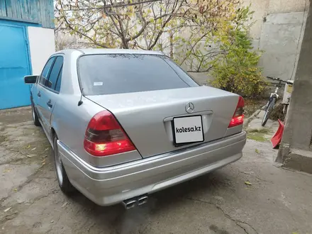 Mercedes-Benz C 280 1995 года за 2 500 000 тг. в Алматы – фото 4