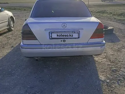 Mercedes-Benz C 180 1994 года за 2 000 000 тг. в Астана – фото 3