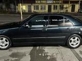 Mercedes-Benz E 320 2001 годаүшін5 500 000 тг. в Алматы – фото 2