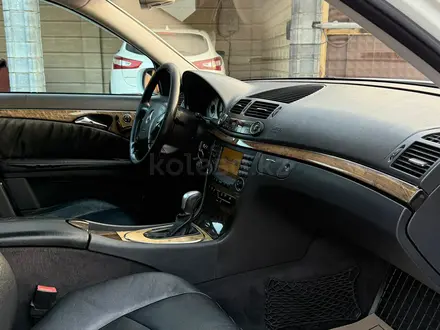 Mercedes-Benz E 320 2004 года за 7 300 000 тг. в Алматы – фото 9