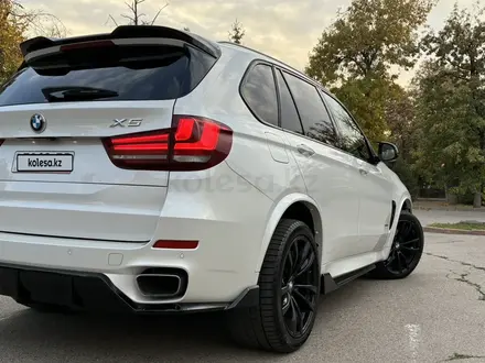 BMW X5 2017 года за 17 300 000 тг. в Алматы – фото 12