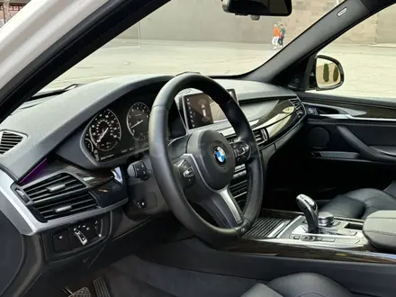 BMW X5 2017 года за 17 300 000 тг. в Алматы – фото 19
