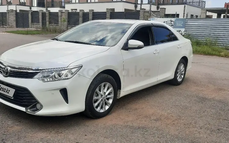 Toyota Camry 2016 годаfor10 000 000 тг. в Астана