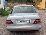 Mercedes-Benz E 280 1993 года за 2 000 000 тг. в Алматы – фото 2