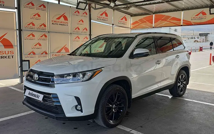 Toyota Highlander 2019 года за 11 000 000 тг. в Алматы