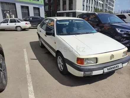 Volkswagen Passat 1992 года за 1 150 000 тг. в Астана – фото 2