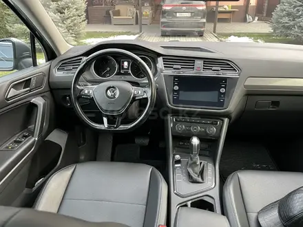 Volkswagen Tiguan 2017 года за 11 000 000 тг. в Алматы – фото 10