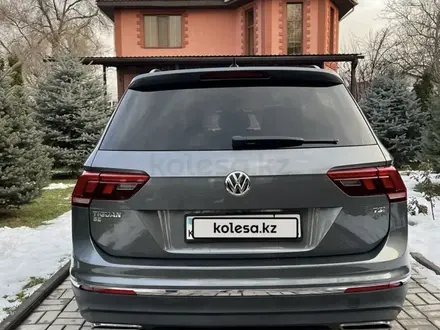 Volkswagen Tiguan 2017 года за 11 000 000 тг. в Алматы – фото 6