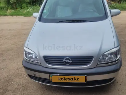 Opel Zafira 2000 года за 2 500 000 тг. в Семей