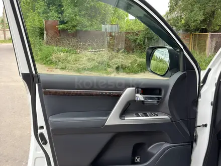 Toyota Land Cruiser 2014 года за 23 490 000 тг. в Алматы – фото 21