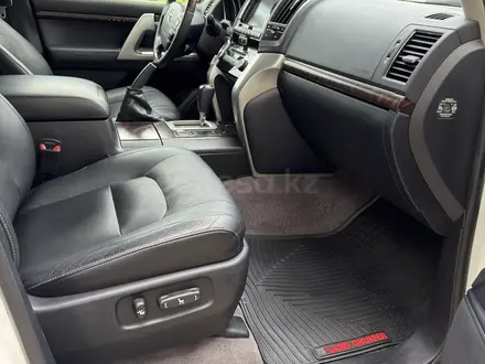 Toyota Land Cruiser 2014 года за 23 490 000 тг. в Алматы – фото 46