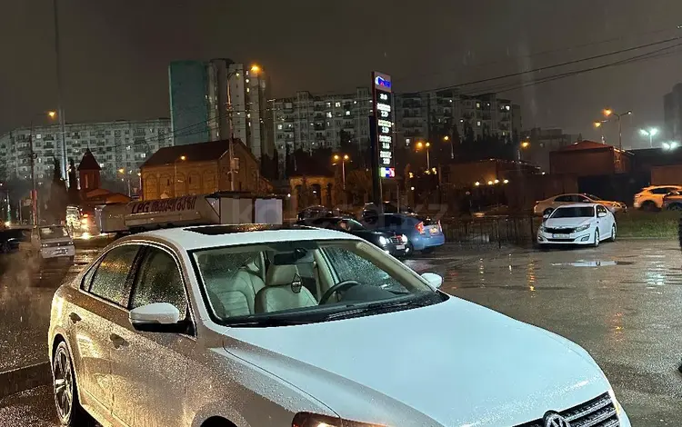 Volkswagen Passat 2014 годаүшін3 800 000 тг. в Атырау