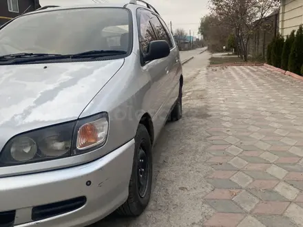 Toyota Ipsum 1997 года за 3 400 000 тг. в Алматы – фото 4