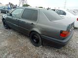 Volkswagen Vento 1992 годаүшін600 000 тг. в Арысь – фото 3