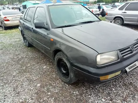 Volkswagen Vento 1992 года за 600 000 тг. в Арысь – фото 6