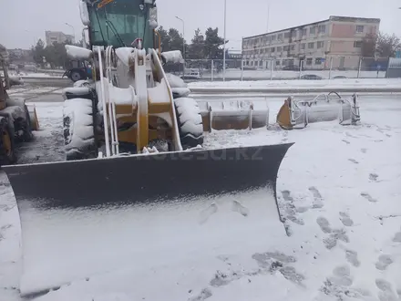 Ямобур ковш челюстной, отвал для снега; навесное оборудование для погрузчик в Астана – фото 13