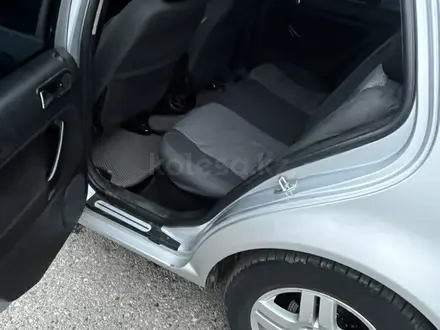 Volkswagen Golf 2001 года за 3 000 000 тг. в Алматы – фото 11