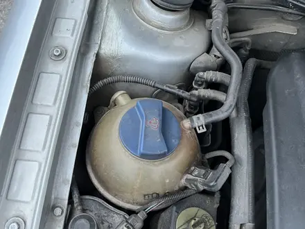 Volkswagen Golf 2001 года за 3 000 000 тг. в Алматы – фото 16